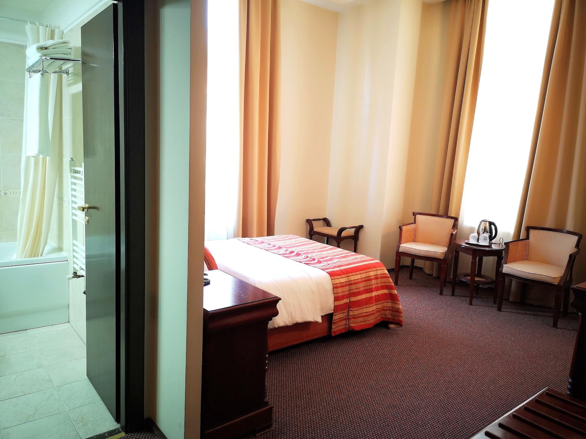 Atrium Hotel Ateneu City Center Bucharest Exterior photo